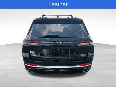 2022 Jeep Grand Cherokee Summit