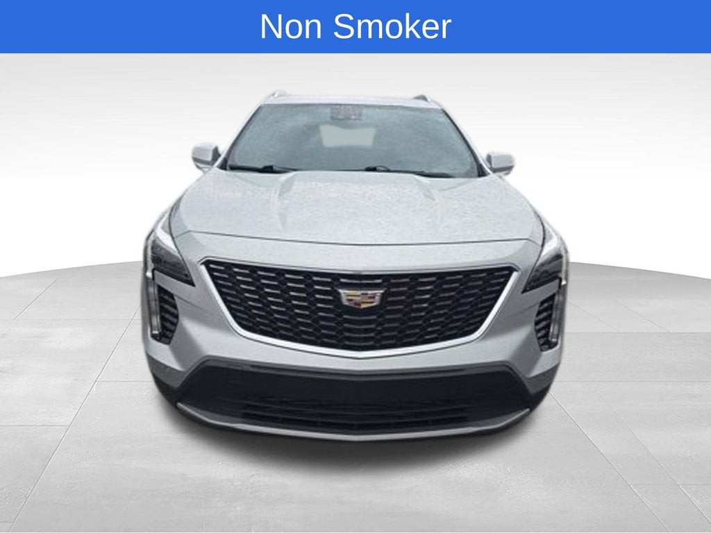 2022 Cadillac XT4 Premium Luxury