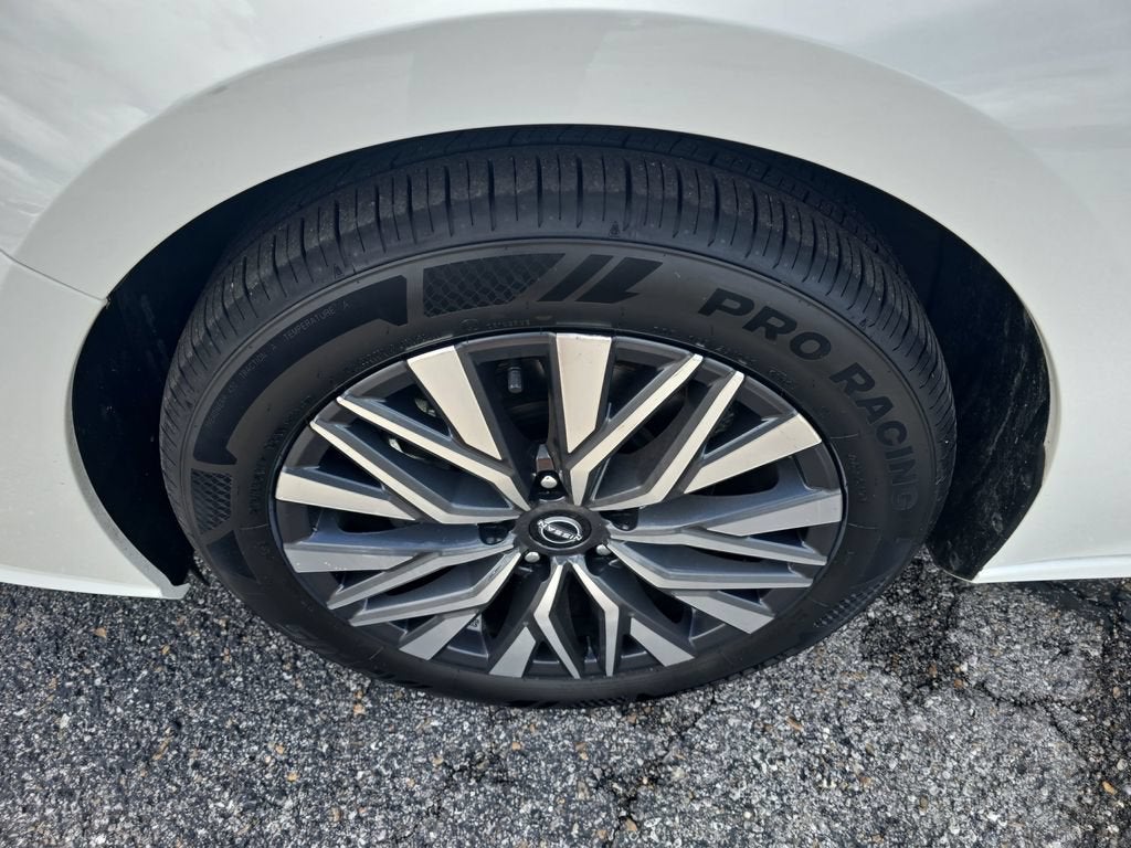 2025 Nissan Altima SV