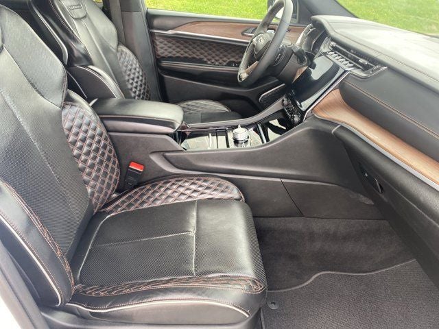 2022 Jeep Grand Cherokee L Summit