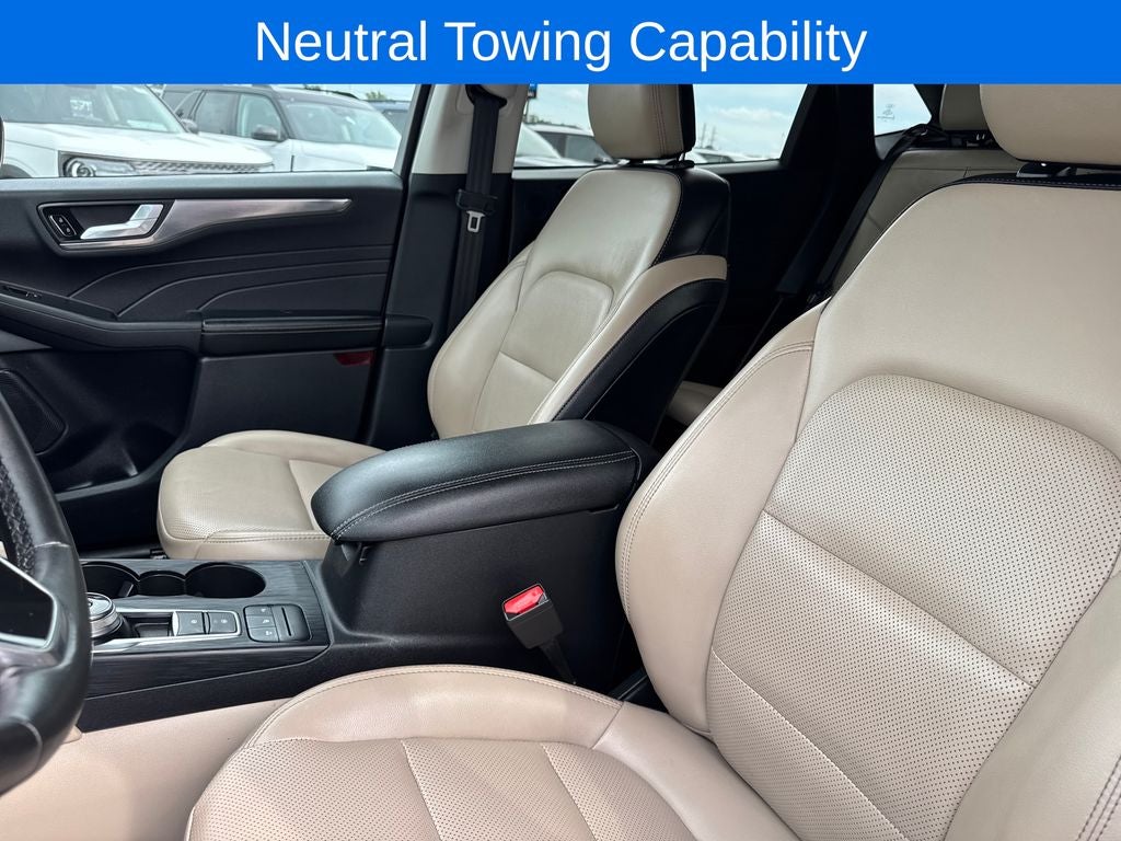 2021 Ford Escape Hybrid Titanium