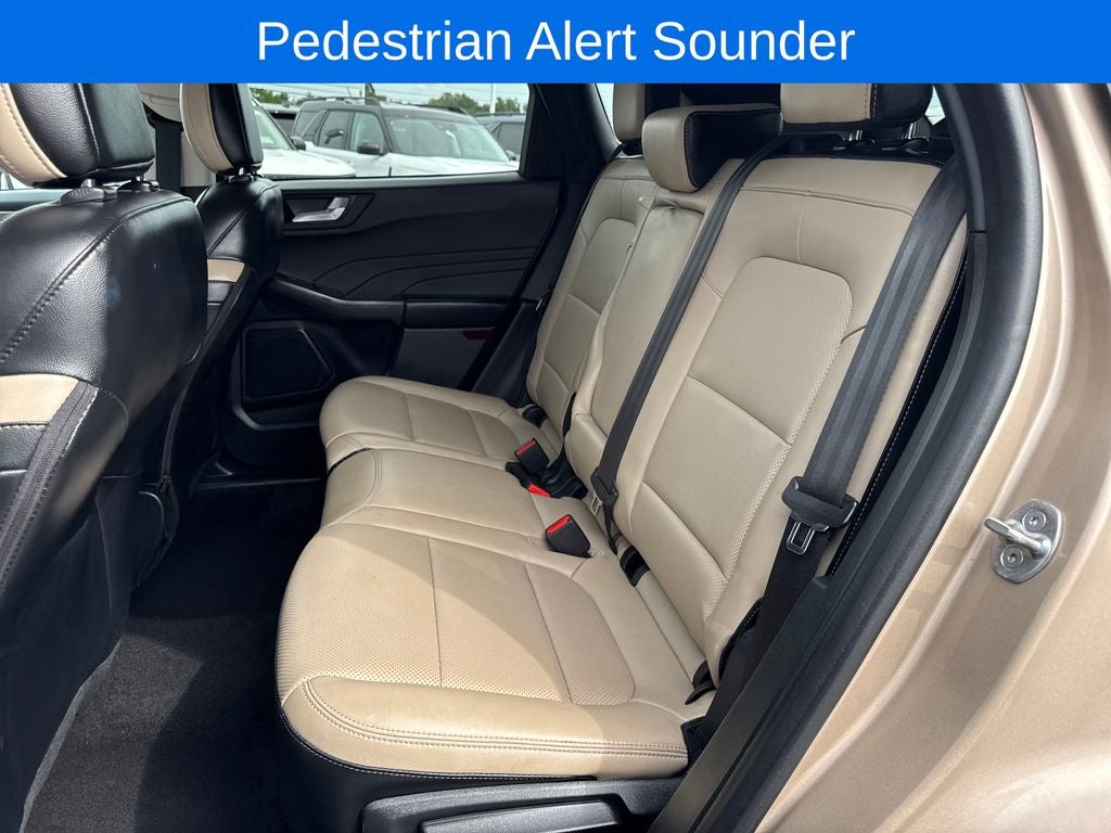 2021 Ford Escape Hybrid Titanium