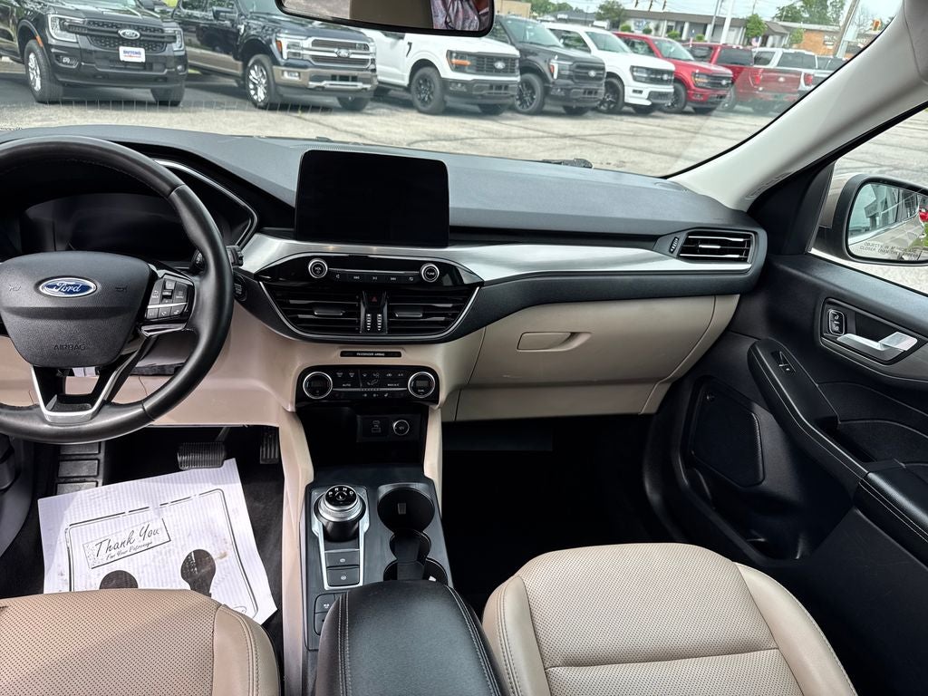 2021 Ford Escape Hybrid Titanium