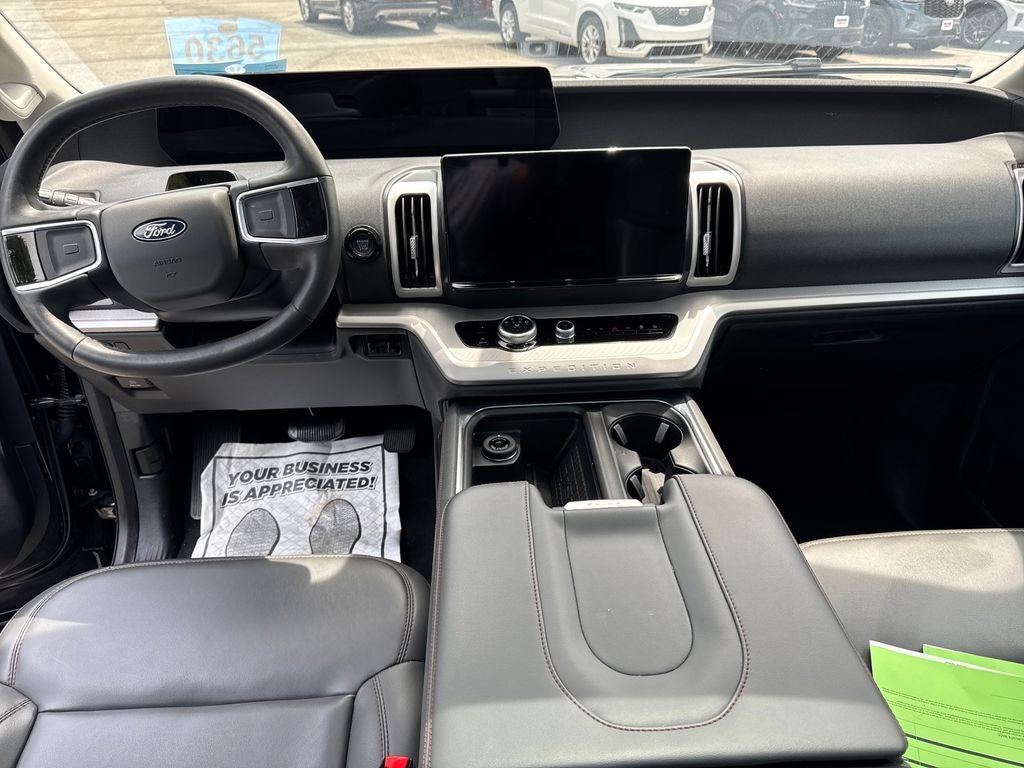 2025 Ford Expedition Active