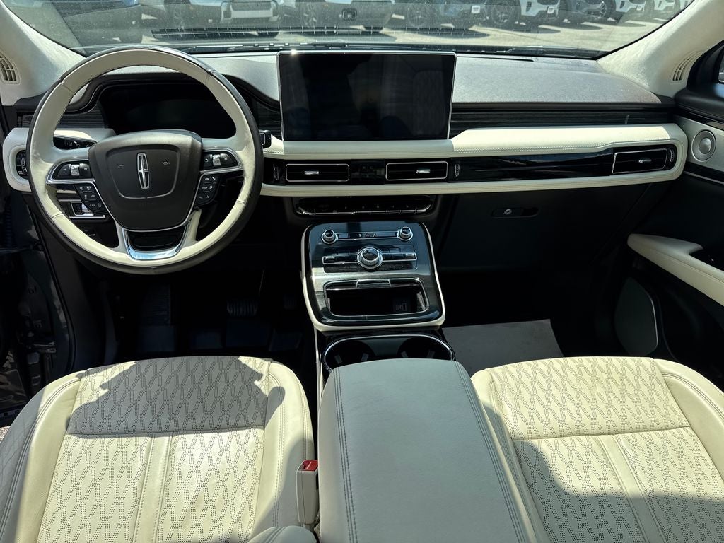 2022 Lincoln Nautilus Black Label