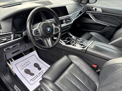 2022 BMW X7 M50i