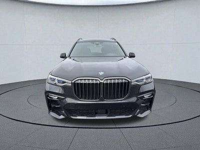 2022 BMW X7 M50i