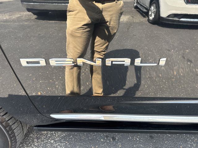 2022 GMC Yukon XL Denali