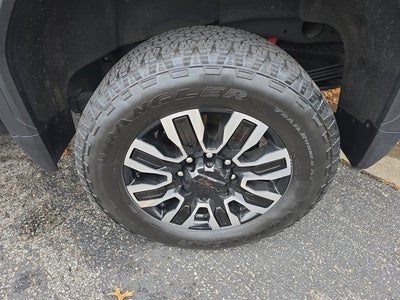 2024 GMC Sierra 2500HD Denali Ultimate