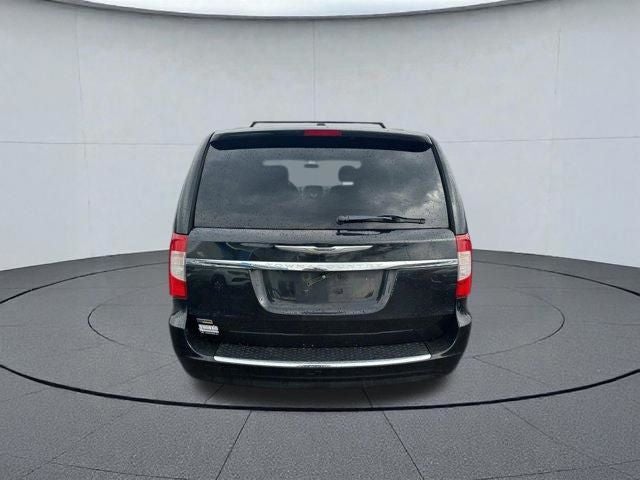 2011 Chrysler Town & Country Touring