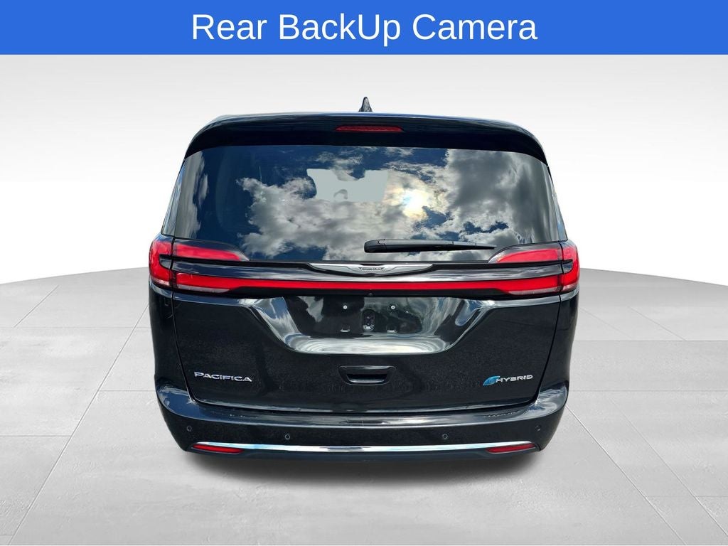 2023 Chrysler Pacifica Hybrid Touring L