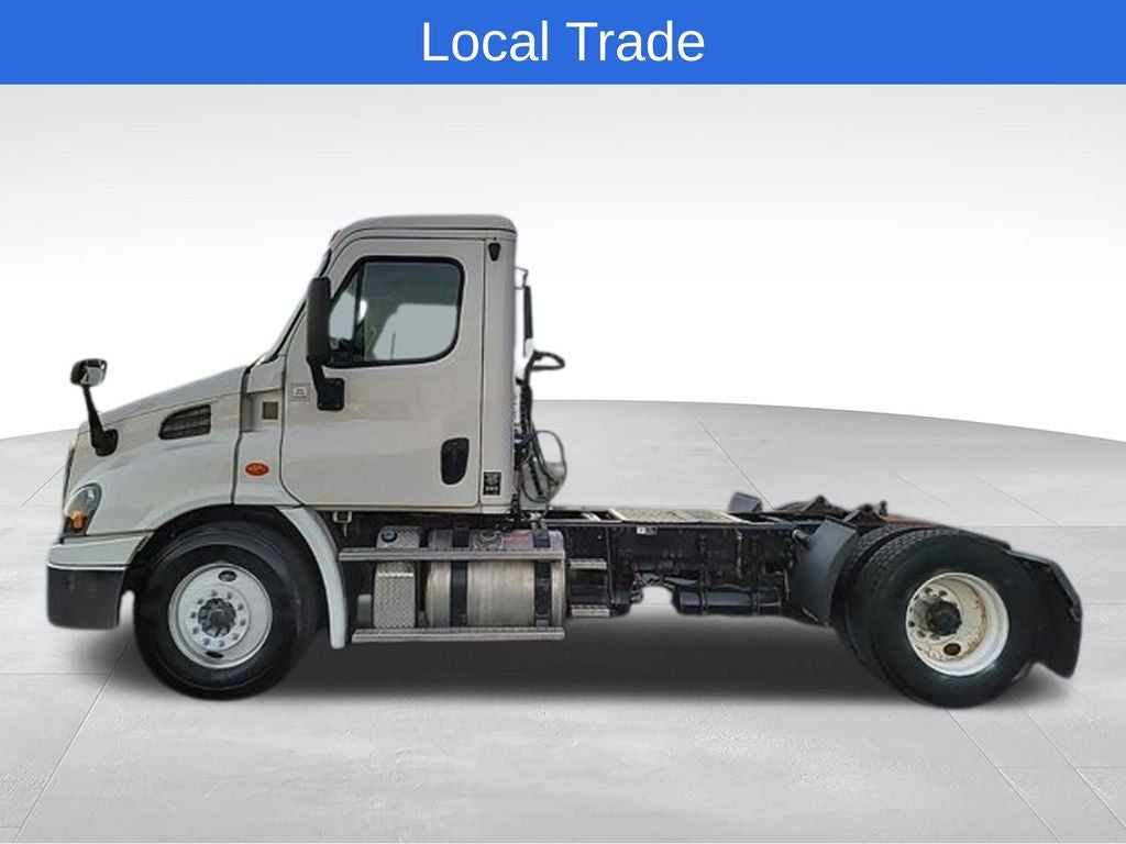 2015 Freightliner Cascadia 113