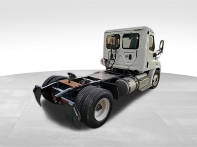 2015 Freightliner Cascadia 113
