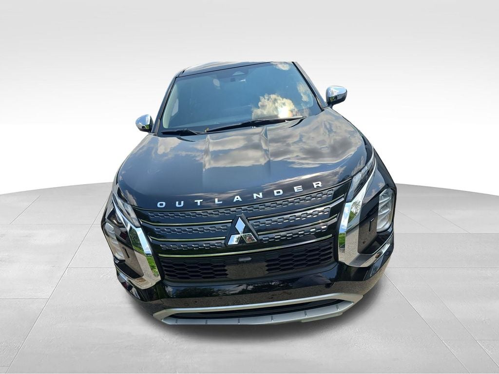 2022 Mitsubishi Outlander Black Edition