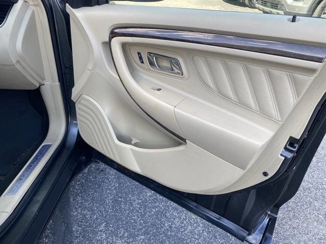 2018 Ford Taurus Limited