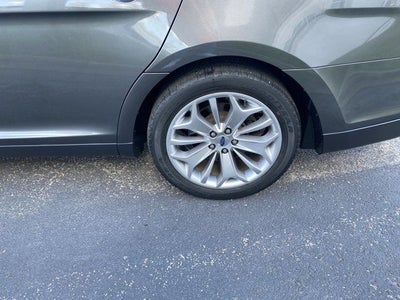 2018 Ford Taurus Limited
