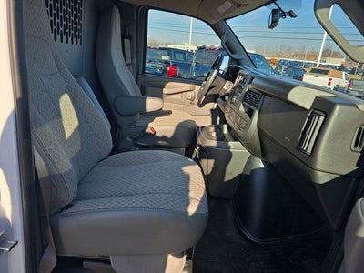 2024 Chevrolet Express 2500 Work Van Cargo