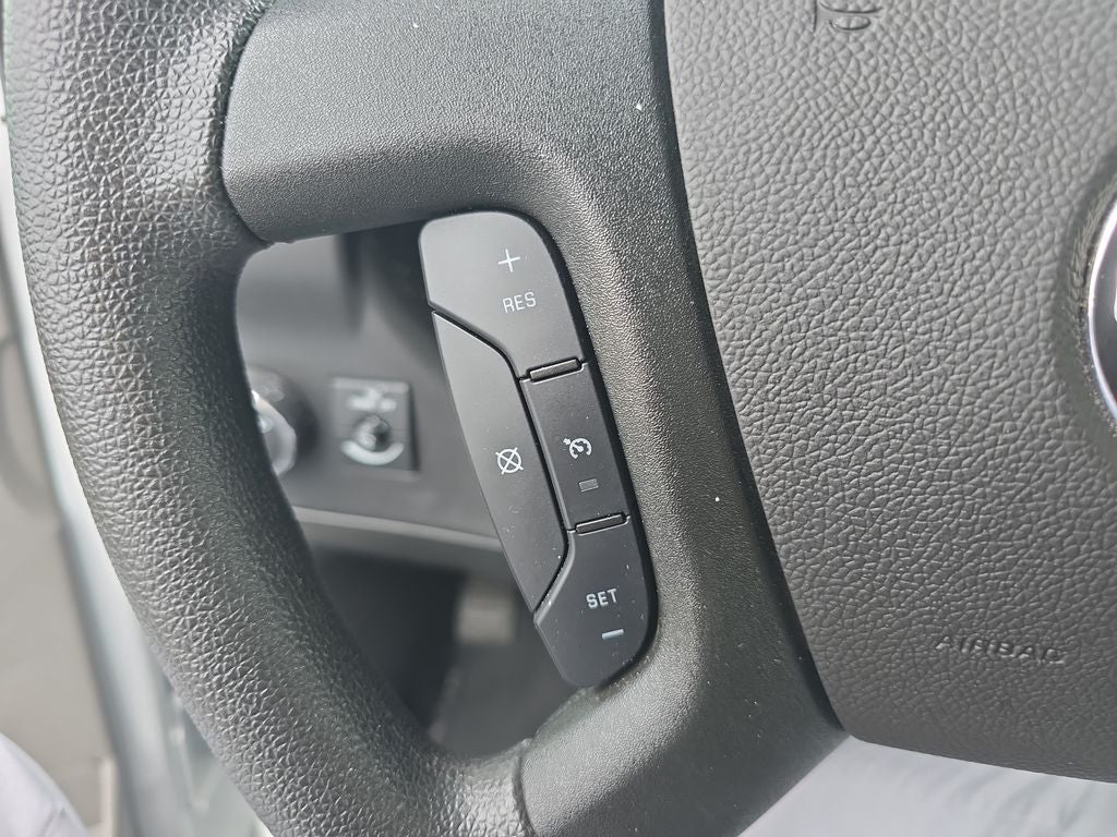 2025 GMC Savana 3500 LT