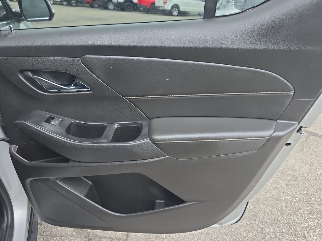 2018 Chevrolet Traverse LT Cloth w/1LT