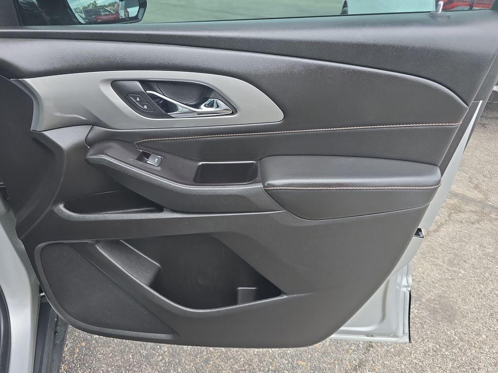 2018 Chevrolet Traverse LT Cloth w/1LT