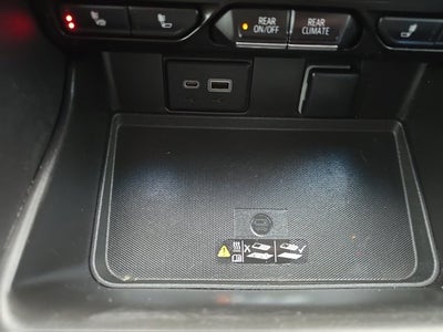 2022 Chevrolet Suburban RST