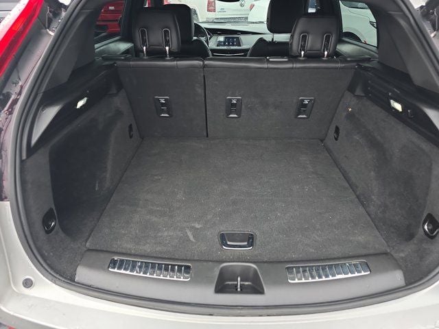 2022 Cadillac XT4 Premium Luxury