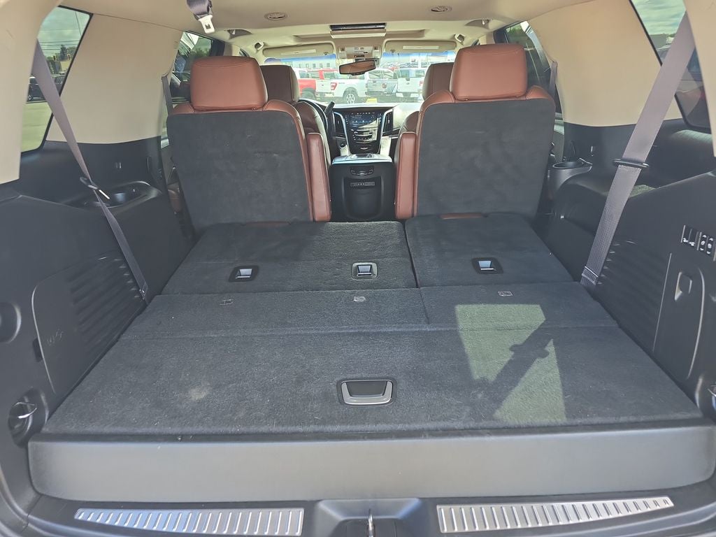 2016 Cadillac Escalade Luxury