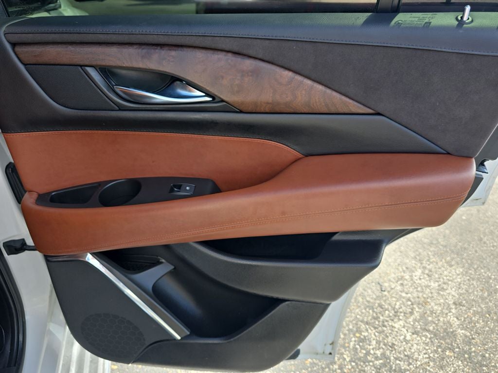 2016 Cadillac Escalade Luxury