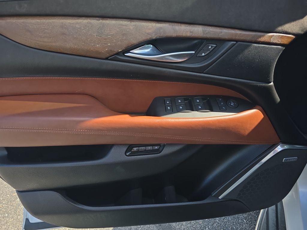 2016 Cadillac Escalade Luxury