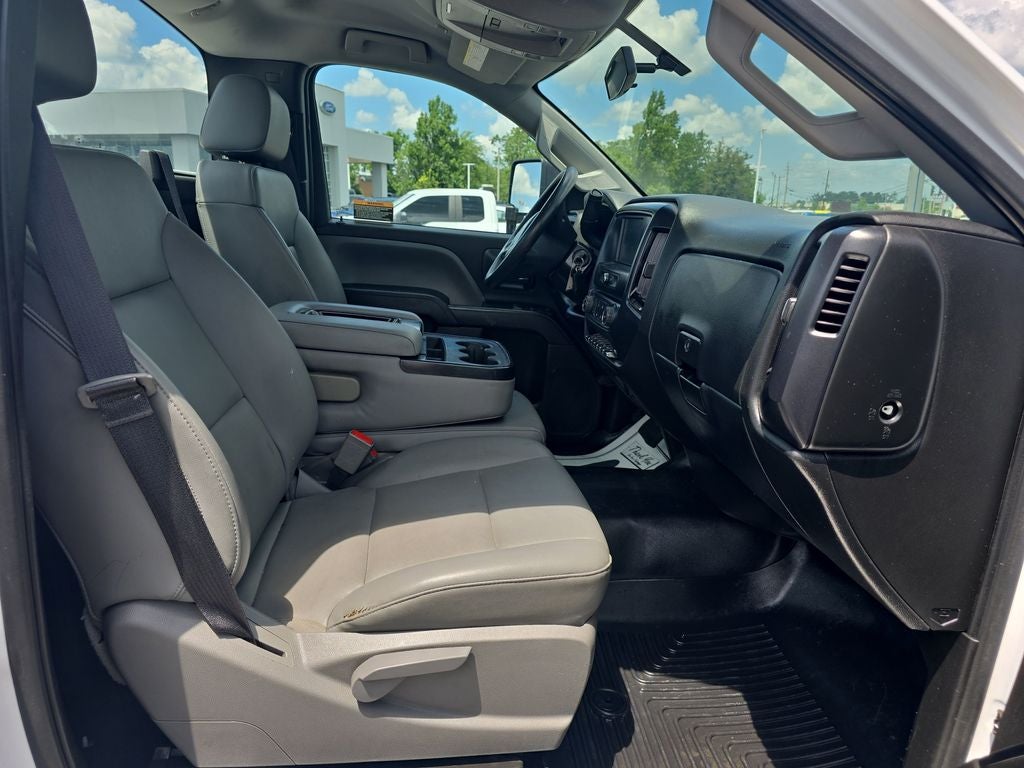 2022 Chevrolet Silverado 4500HD Work Truck