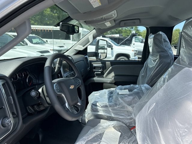 2023 Chevrolet Silverado 6500HD LT
