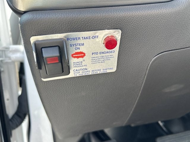 2023 Chevrolet Silverado 6500HD LT