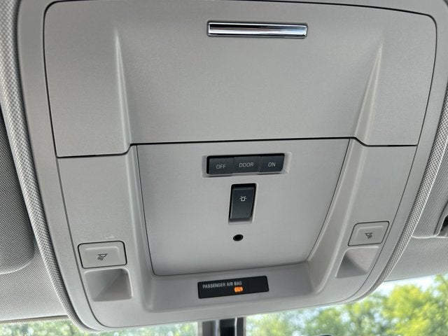 2023 Chevrolet Silverado 6500HD LT