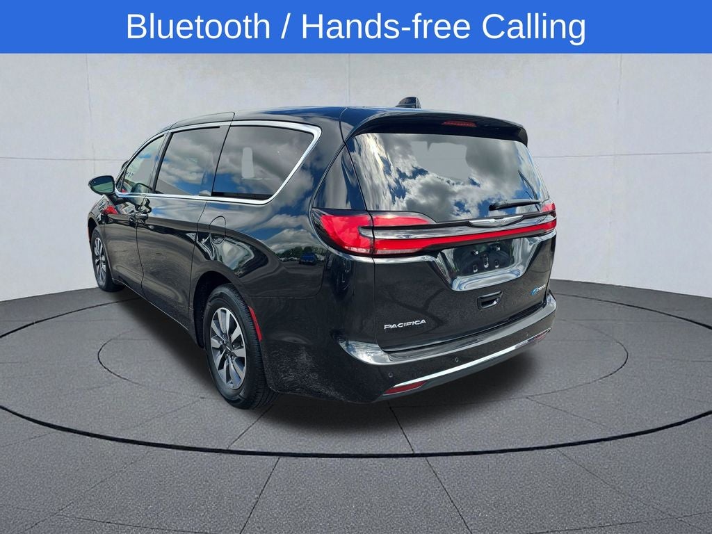 2023 Chrysler Pacifica Hybrid Touring L