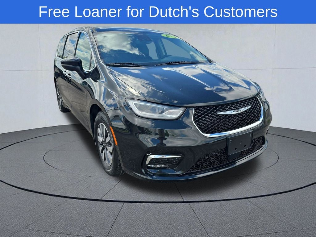 2023 Chrysler Pacifica Hybrid Touring L