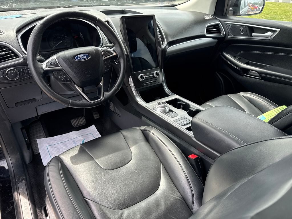 2021 Ford Edge Titanium