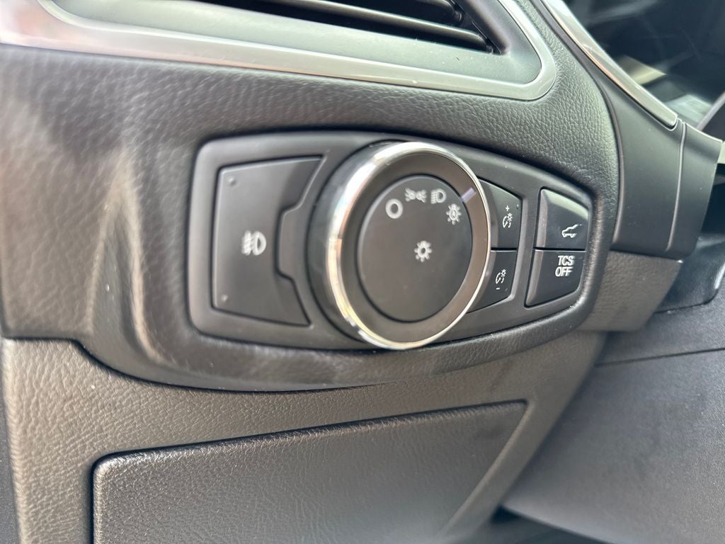 2021 Ford Edge Titanium