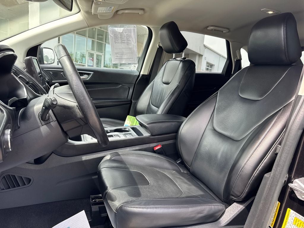 2021 Ford Edge Titanium