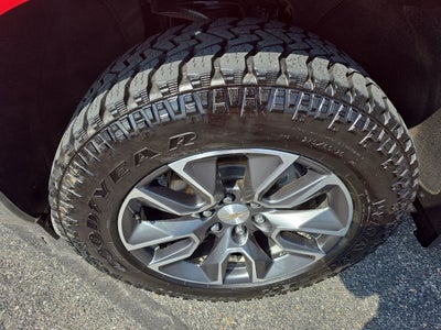 2024 Chevrolet Silverado 1500 LT LT1