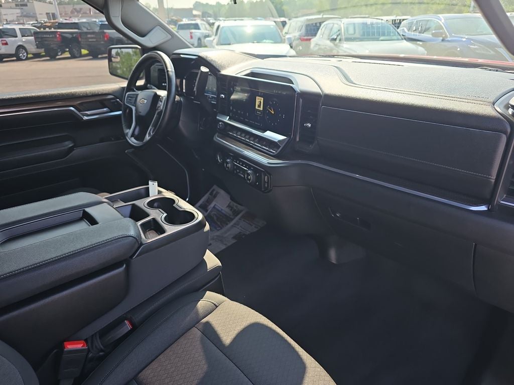 2024 Chevrolet Silverado 1500 LT LT1