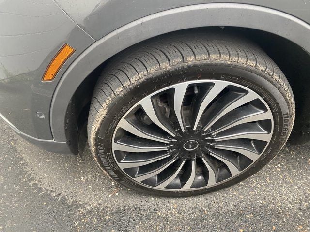2022 Lincoln Nautilus Black Label