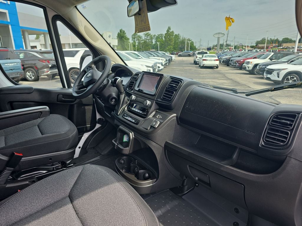 2025 RAM ProMaster 2500 Base