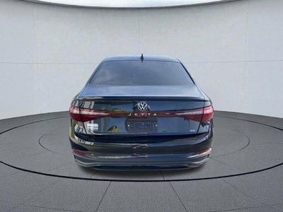 2025 Volkswagen Jetta 1.5T SE