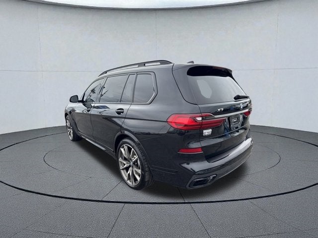 2022 BMW X7 M50i