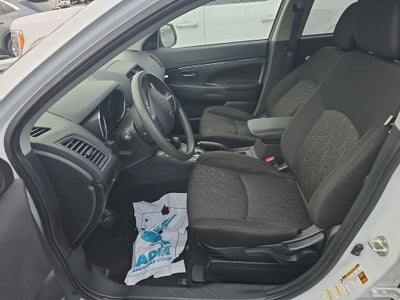 2024 Mitsubishi Outlander Sport 2.0 LE