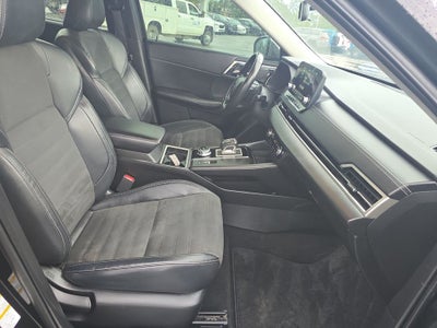 2022 Mitsubishi Outlander Black Edition