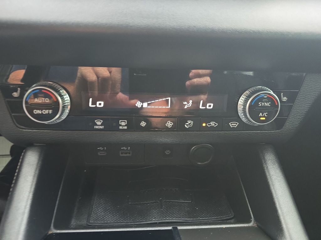 2022 Mitsubishi Outlander Black Edition