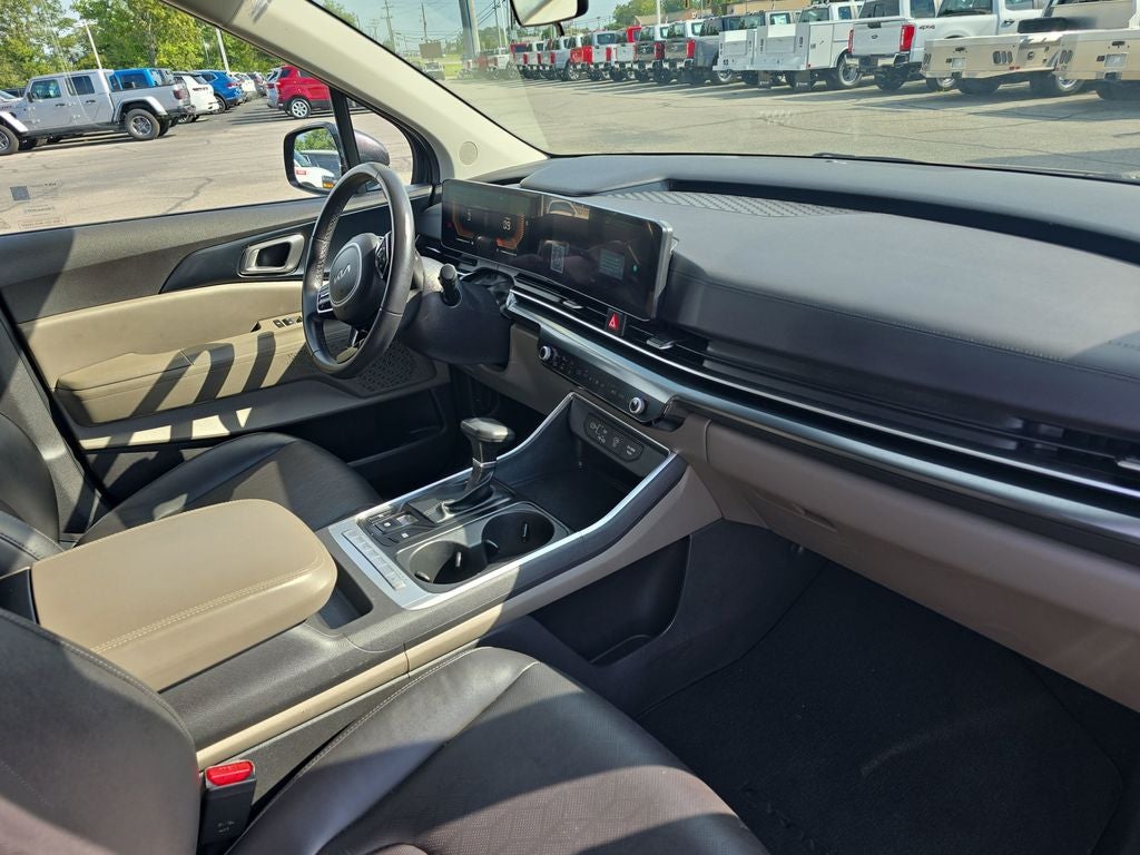 2025 Kia Carnival LXS