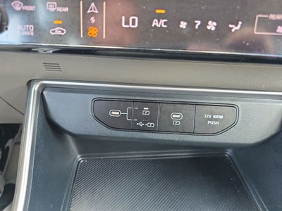 2025 Kia Carnival LXS