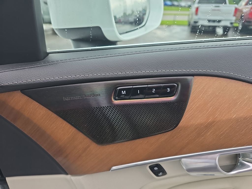 2019 Volvo XC90 T6 Inscription